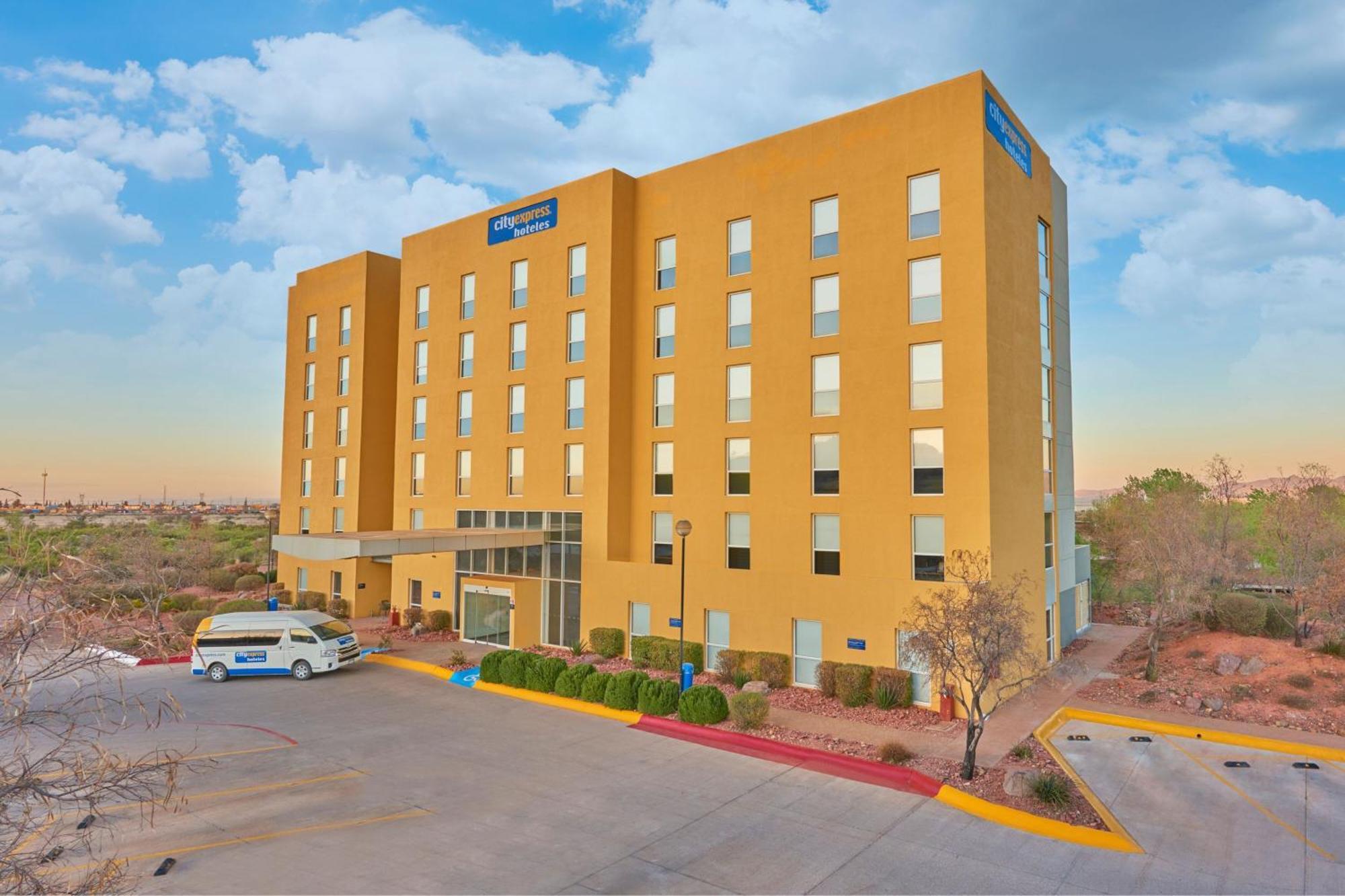 City Express By Marriott Cananea エクステリア 写真